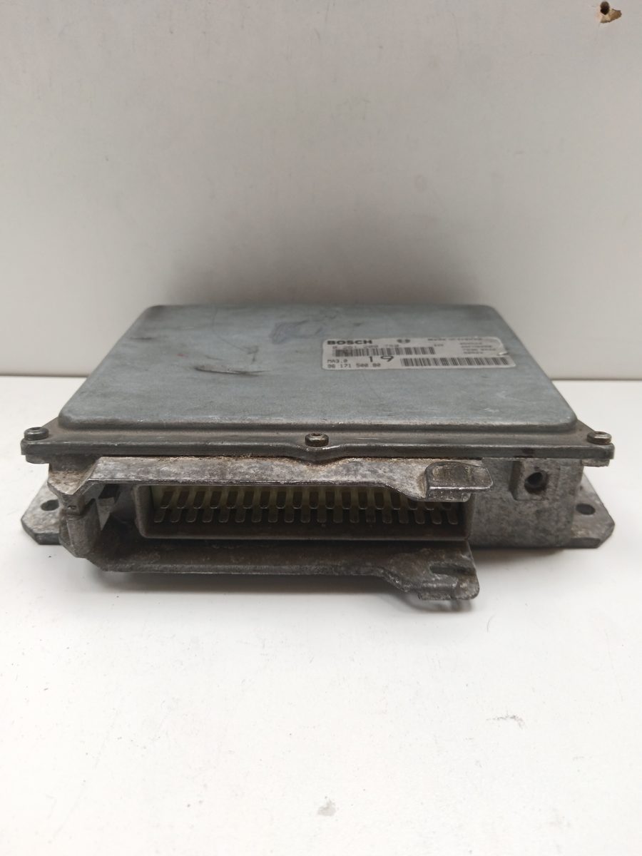 Centralita Motor Uce Citroën Ax 1987-1998 1 1.0L 37kW 0261200780