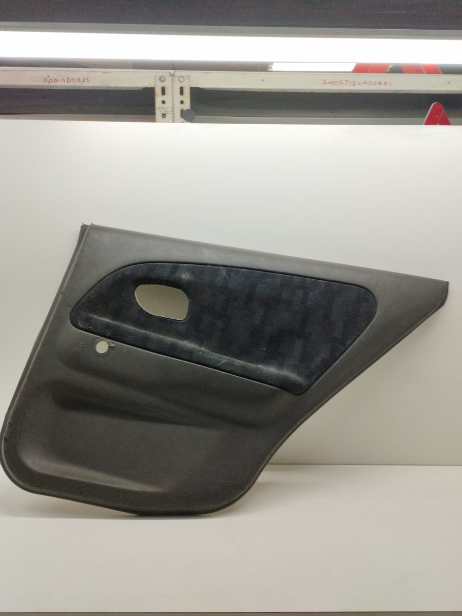 Tapizado Interior Puerta Trasero Derecho Mitsubishi Lancer Berlina (CK0A) MR190092