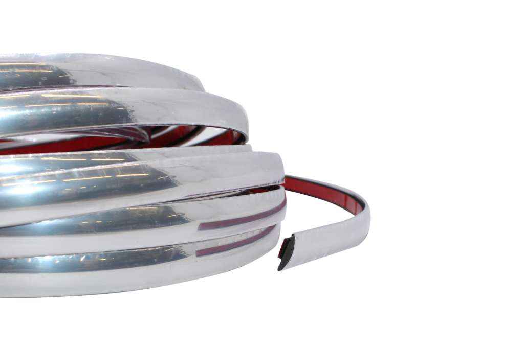Bagueta universal cromada en rollo de 10x3mm
