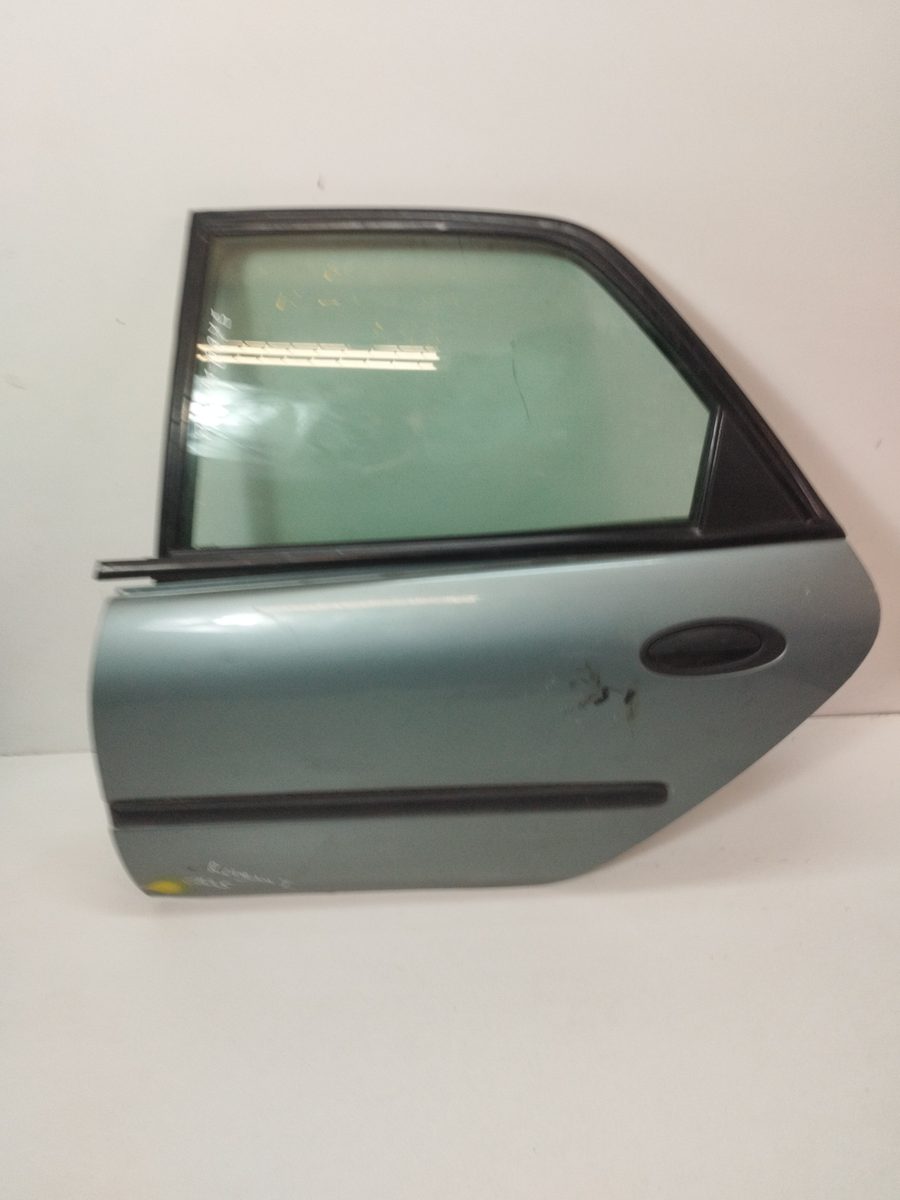 Puerta Trasera Izquierda Renault Laguna (B56) 1994-1998 RN (B56F/G)