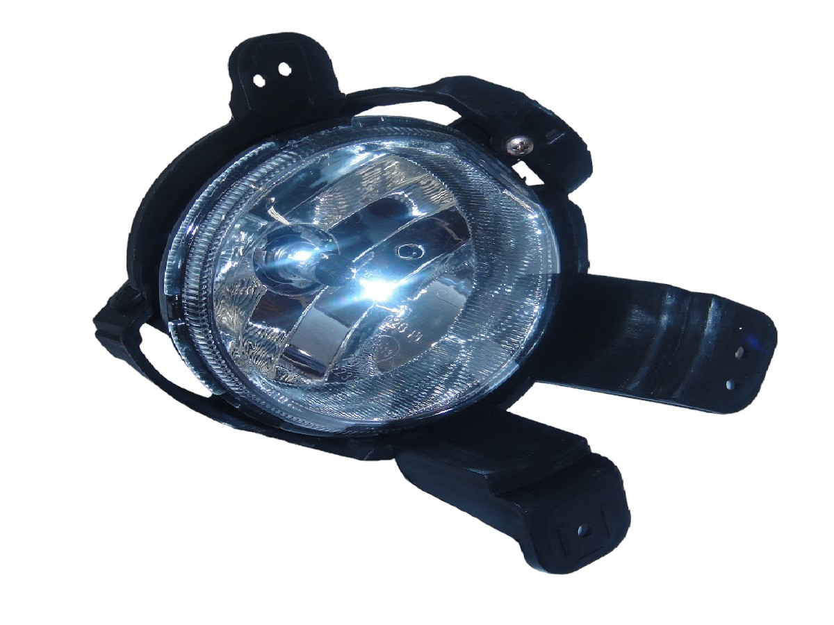 FARO CAMINERO DERECHO CHEVROLET TRACKER 2013/2016