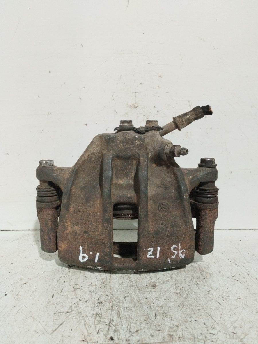 Mordaza de Freno Delantera Izquierda Volkswagen Golf III Cabrio (1E7) 1998-2000 1,6 LUCAS