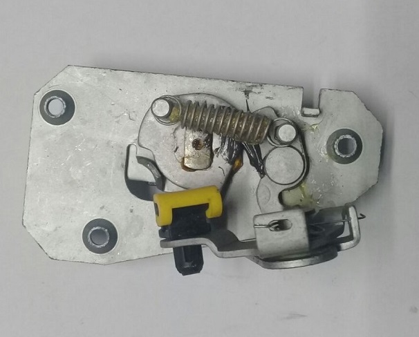 CERRADURA PUERTA CAJA DER VW SAVEIRO II-VI 98