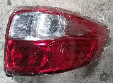 Faro trasero derecho Fiat Strada 2014