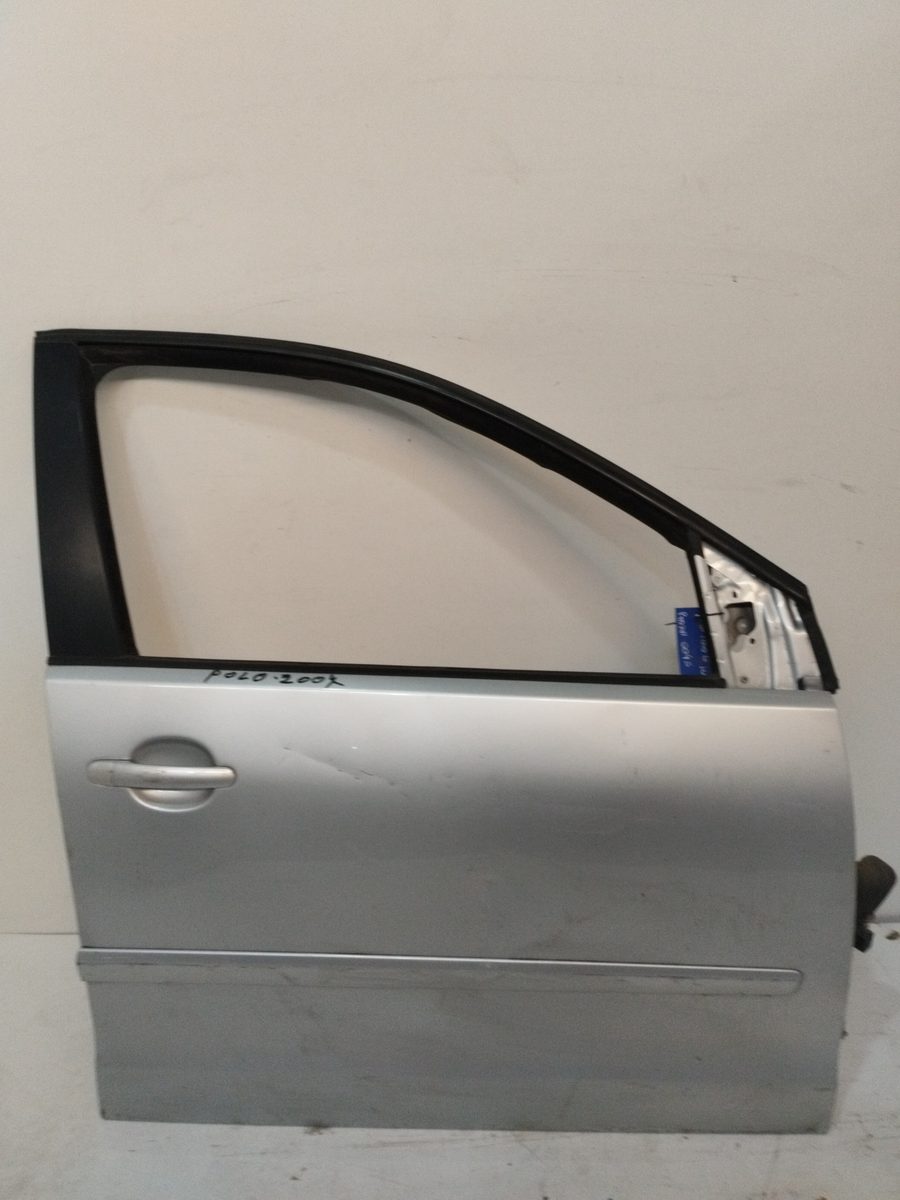 Puerta Delantera Derecha Volkswagen Polo (9N1) 2001-2005 Match AAA