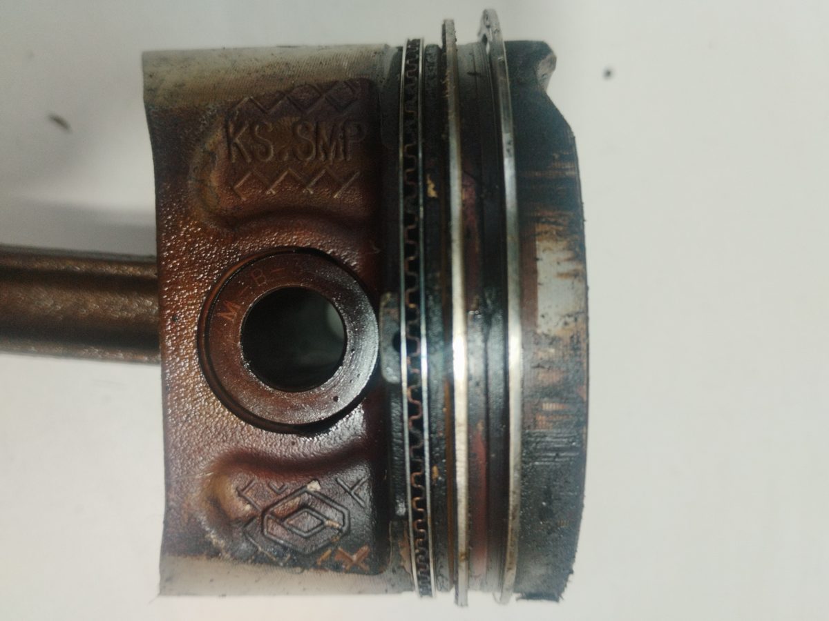 Piston Y Biela Renault Clio Ii Fase I (B/CBO) 1998-2001 1.6 Initiale (B/CBOD) 1.6L 66kW