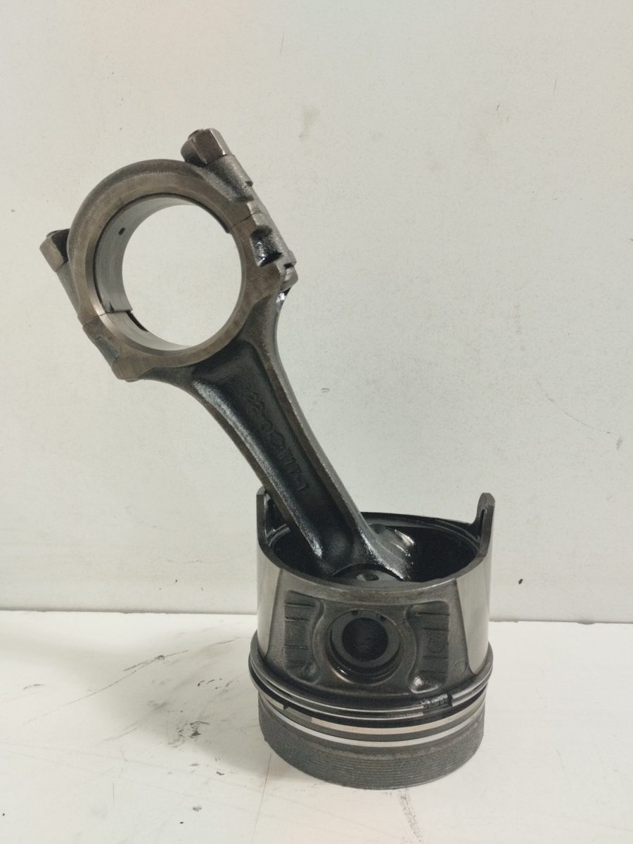 Piston Y Biela Nissan Pick-up (Y720) desde 1982 220W171