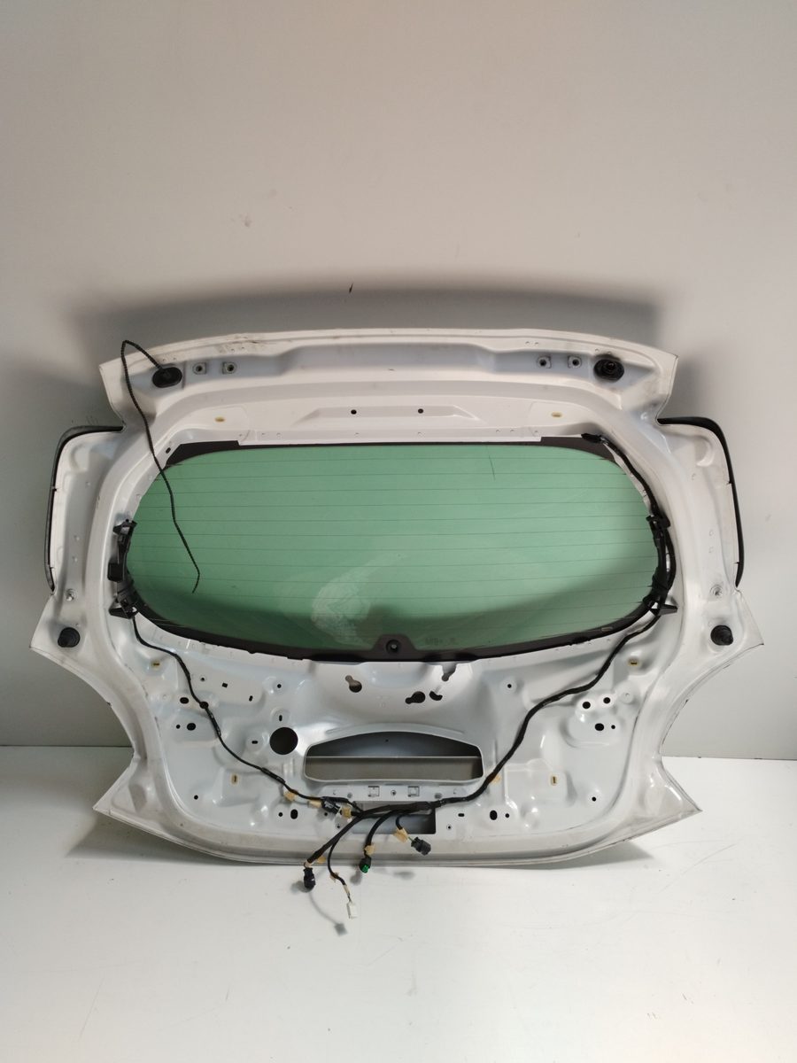 Porton Trasero Peugeot 208 2012-2019 Style