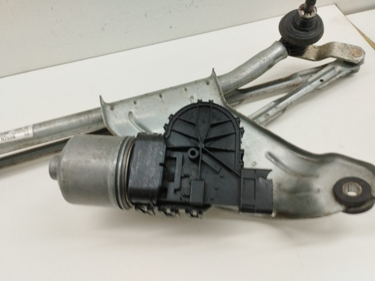 Motor Limpia Delantero Renault Sandero 2012-Actualidad Ambiance 1.2L 54kW 039241544