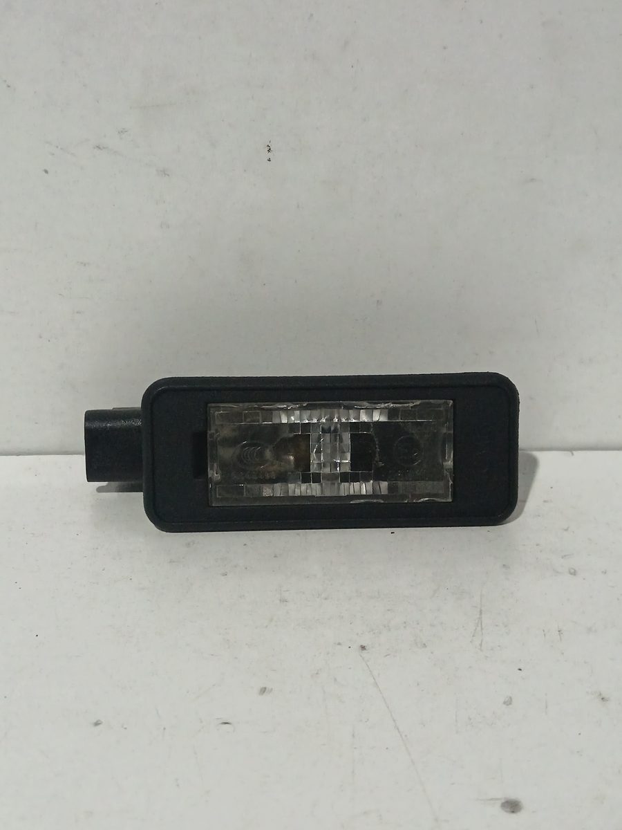 Luz de Matricula Peugeot 208 2012-2019 Active