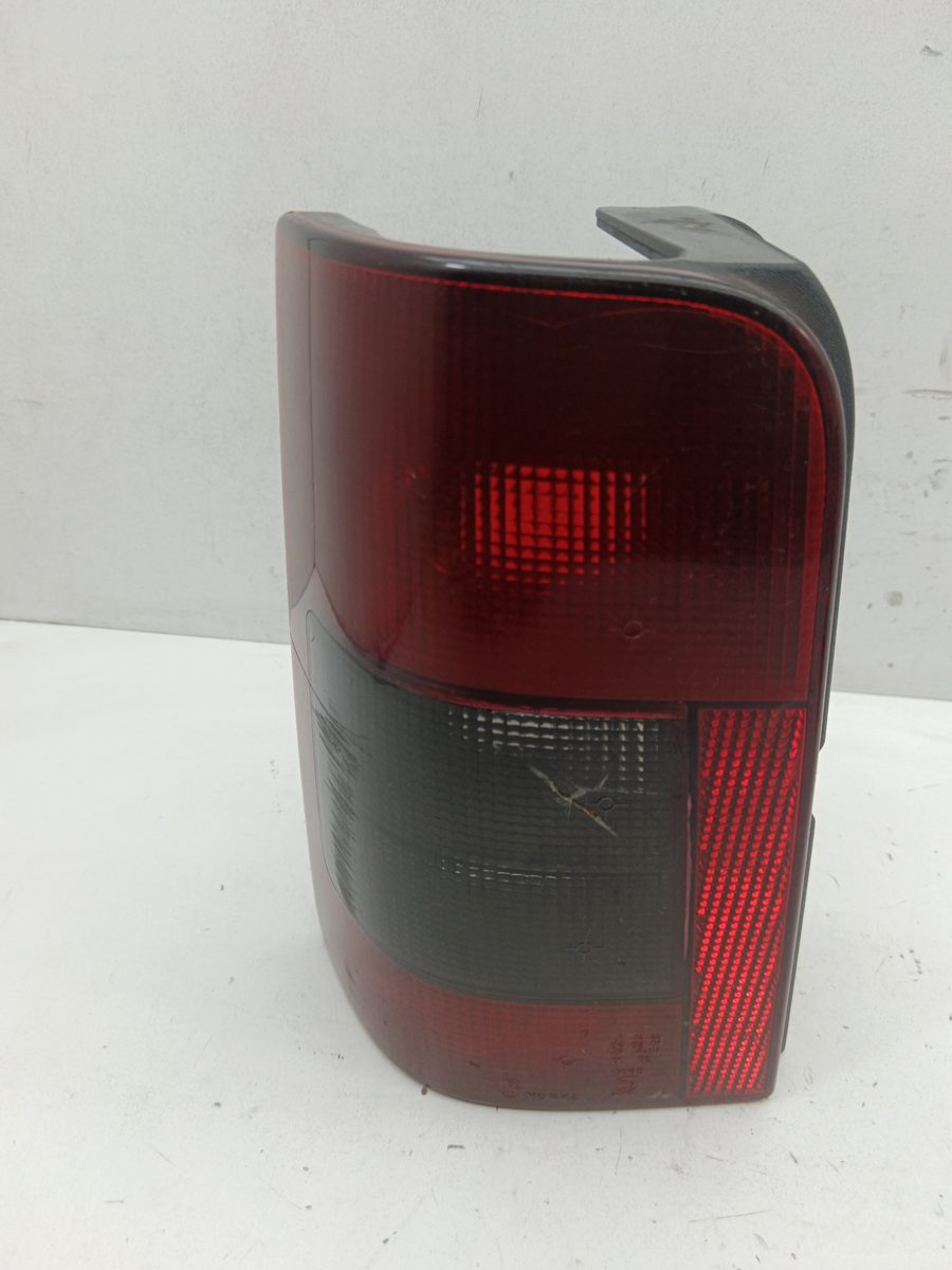Farol Trasero Izquierdo Exterior Peugeot Partner (S2) 2002-2008 Combi Pro