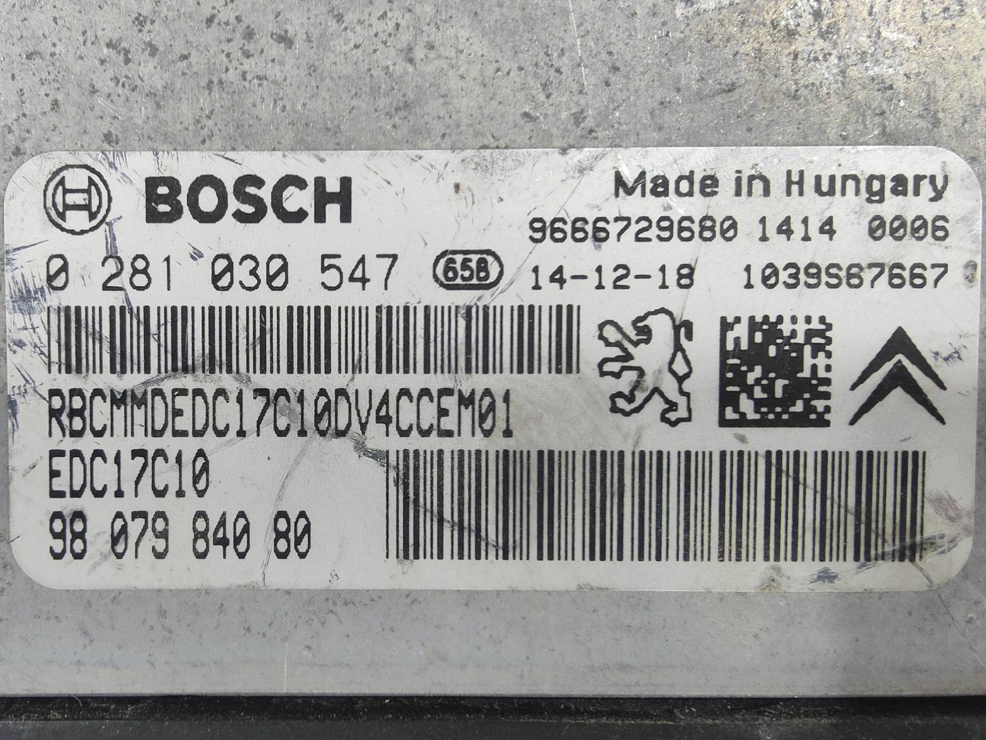 ECU de motor Peugeot 208 HDI 1.4 8V , Ref: 8219-K3B1