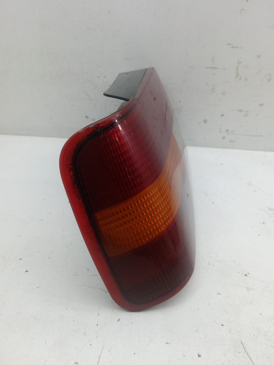 Farol Trasero Izquierdo Exterior Volvo Serie 460 1989-1997 Turbodiesel 460827