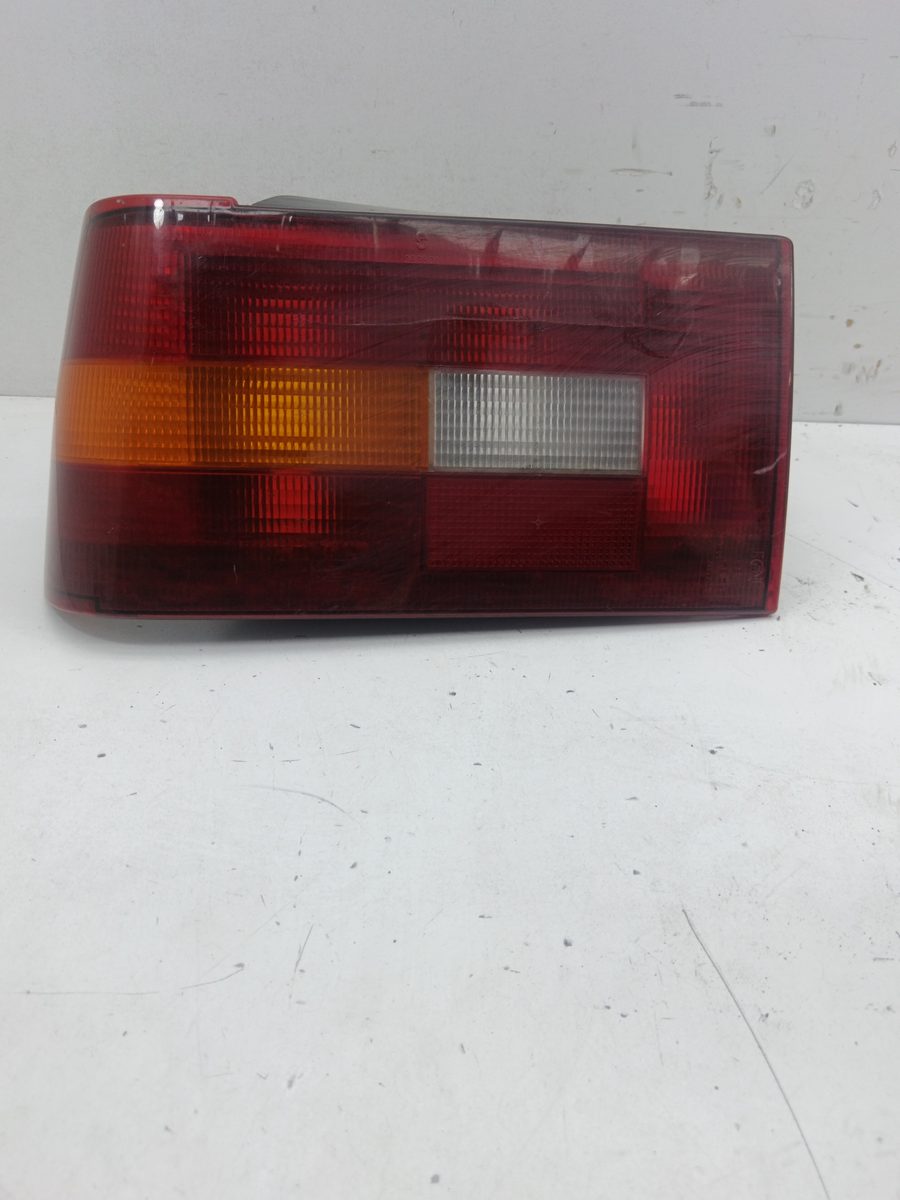 Farol Trasero Izquierdo Exterior Volvo Serie 460 1989-1997 Turbodiesel 460827