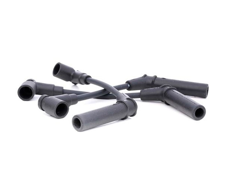 KIT CABLES BUJIAS (0.8 MPFI 3C)