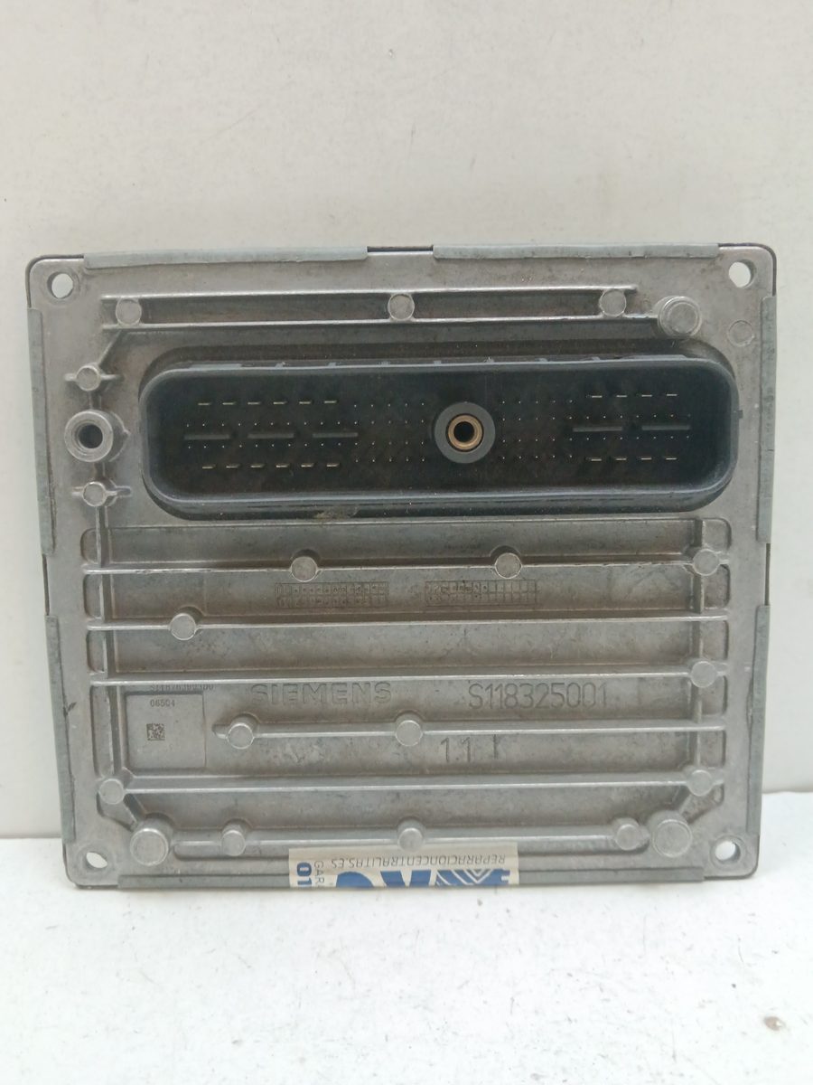 Centralita Motor Uce Ford Fiesta Berlina (DX) 1999-2002 Básico 1.3L 44kW S118763003D
