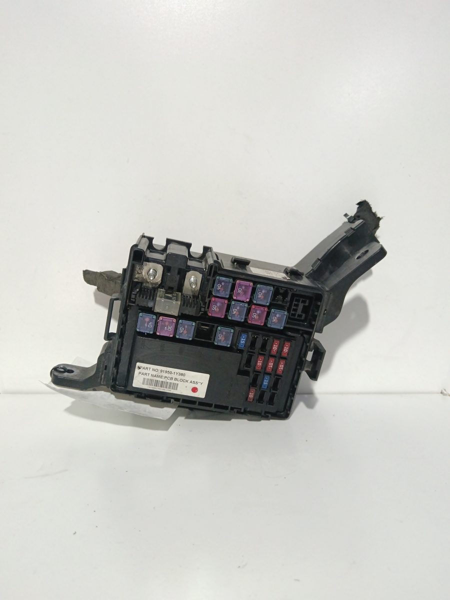 Caja Reles / Fusibles Kia Picanto 2011-2017 9119501Y380