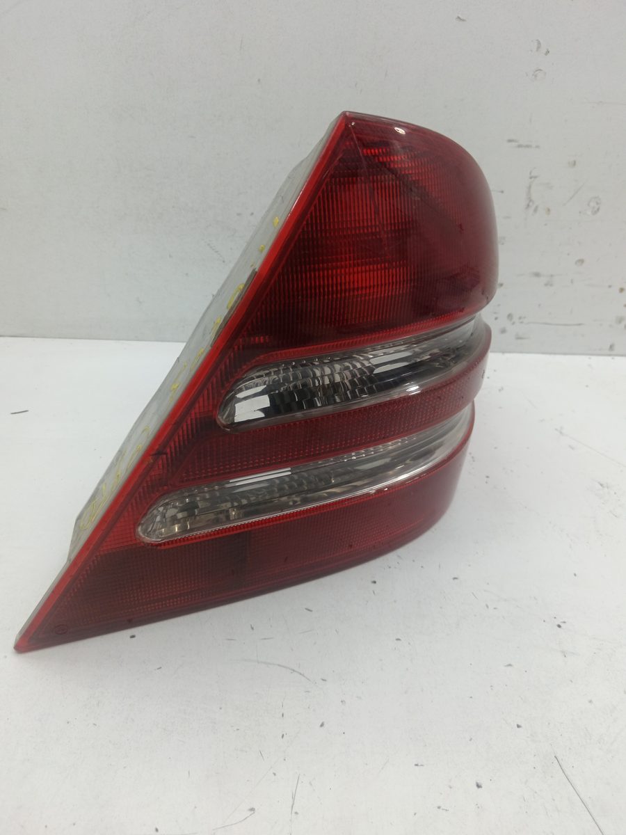 Farol Trasero Derecho Exterior Mercedes-Benz Clase C (W203) Berlina 2000-2007