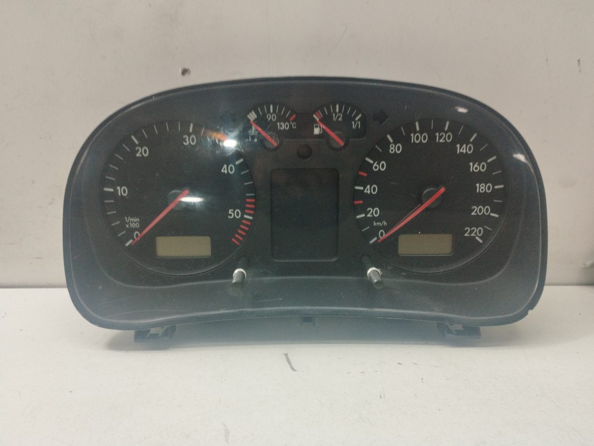 Tablero de Instrumentos Volkswagen Golf IV Berlina (1J1) 1997-2003 Conceptline 1J0920826C