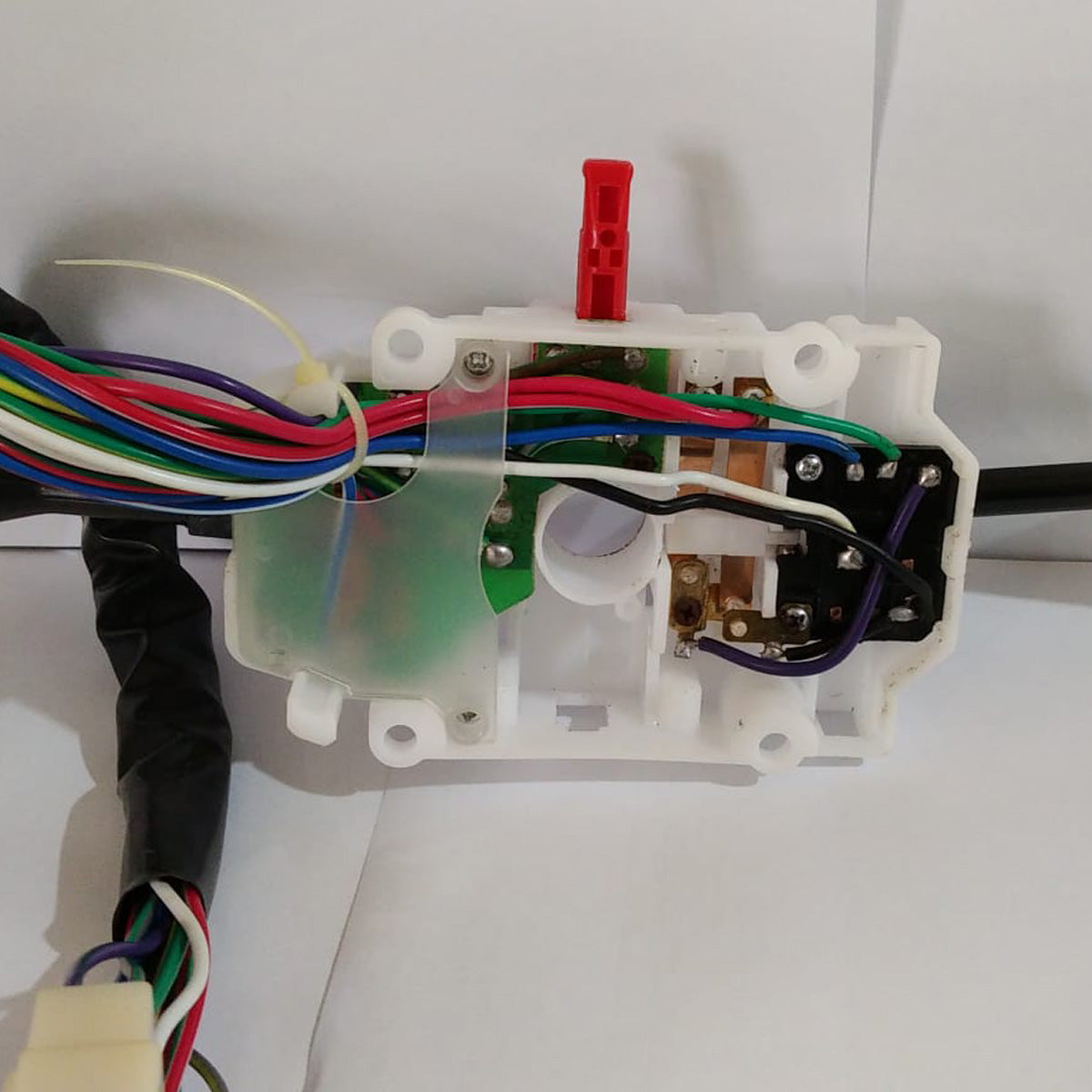 Conmutador de luces e intermitentes bajo volante