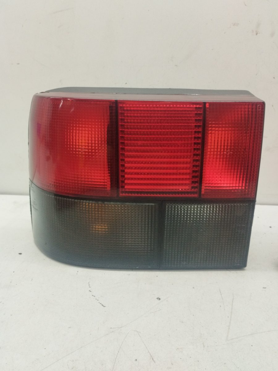 Farol Trasero Izquierdo Exterior Renault 19 Hatchback (B/C53) 1988-Actualidad TXE
