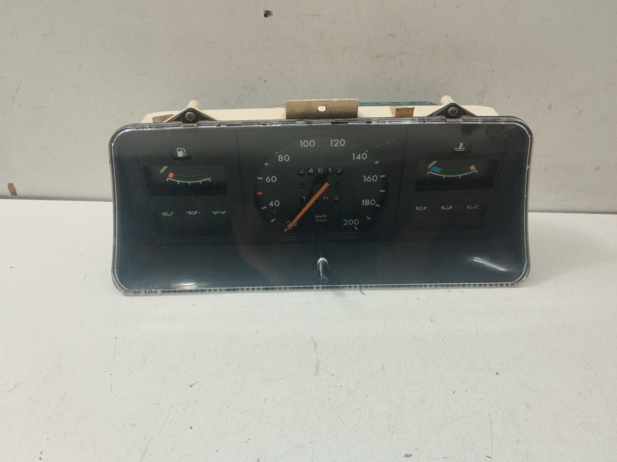 Tablero de Instrumentos Chevrolet Kadett E desde 1984 1.7 Diesel 1.7L 42kW 90034786YH