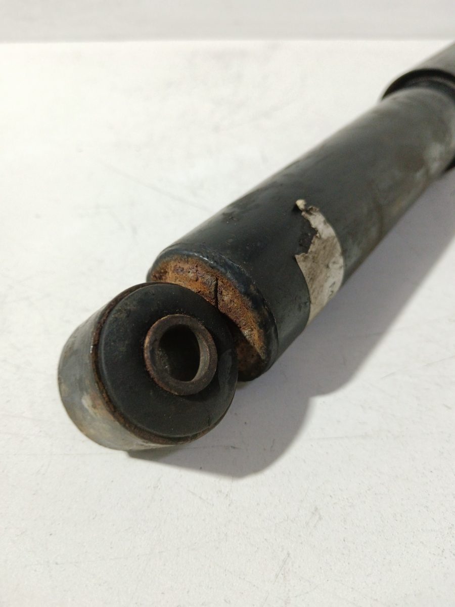 Amortiguador Delantero Der/Izq Mitsubishi L 200 (K60T) 1996-1999 2.5 Diesel MR151227