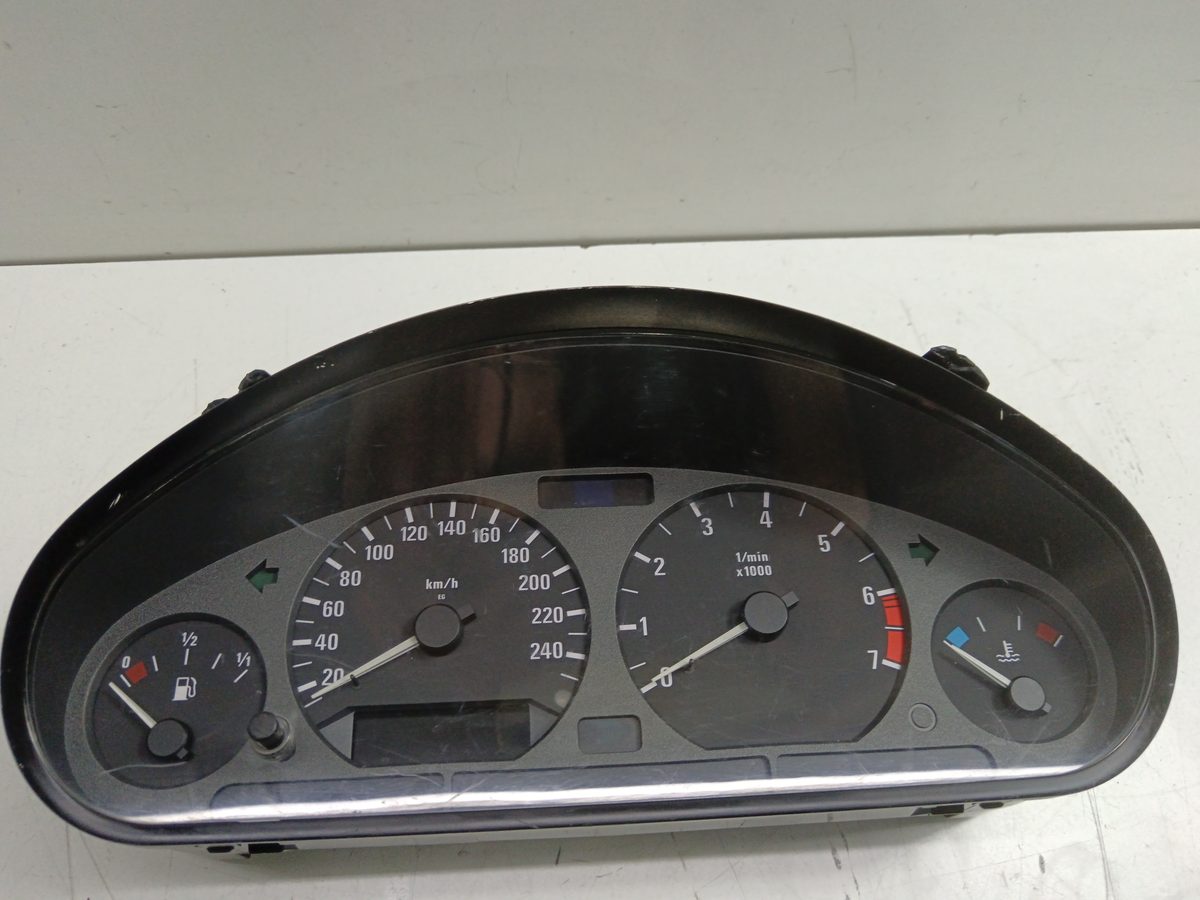 Tablero de Instrumentos BMW Serie 3 Compacto (E36) 1994-2001 1.9 16V CAT 62118381858