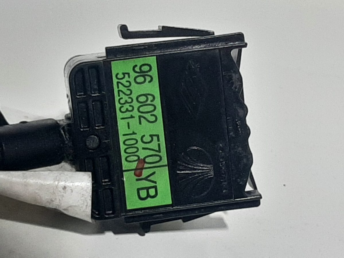 Llave Limpiaparabrisas Chevrolet Aveo 2006-2012 LT 1.4L 69kW 5223311000