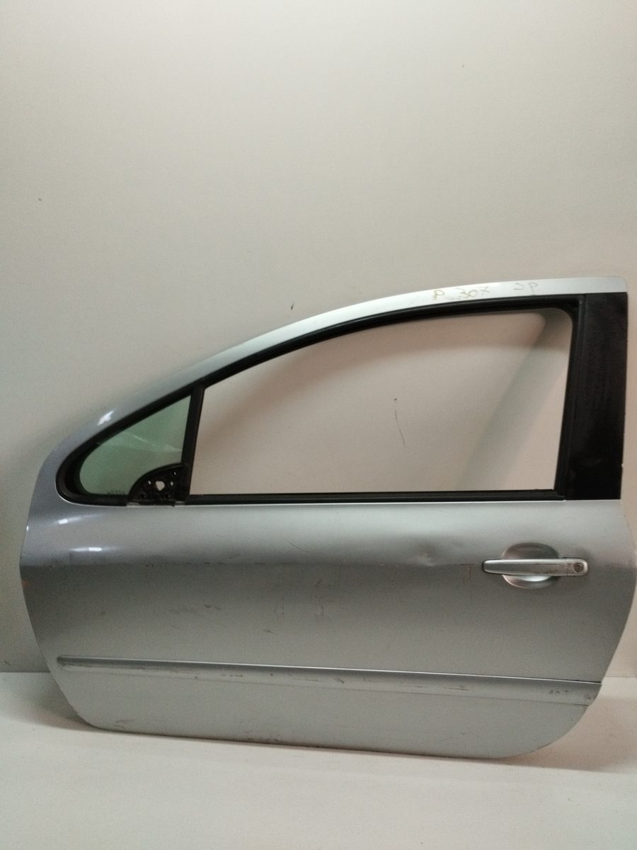 Puerta Delantera Izquierda Peugeot 307 (S1) 2001-2005 XS