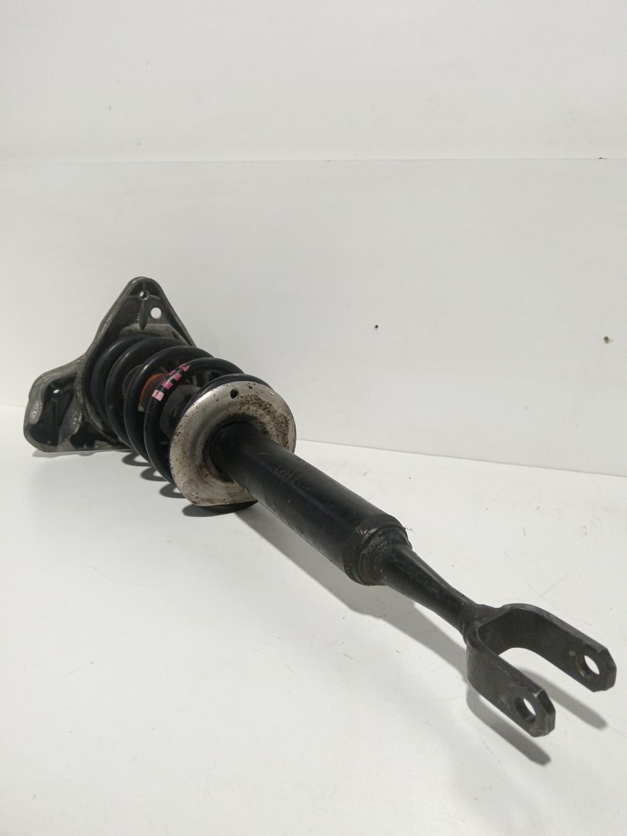 Amortiguador Delantero Der/Izq Volkswagen Passat Variant (315) desde 1988 8EO413031DD