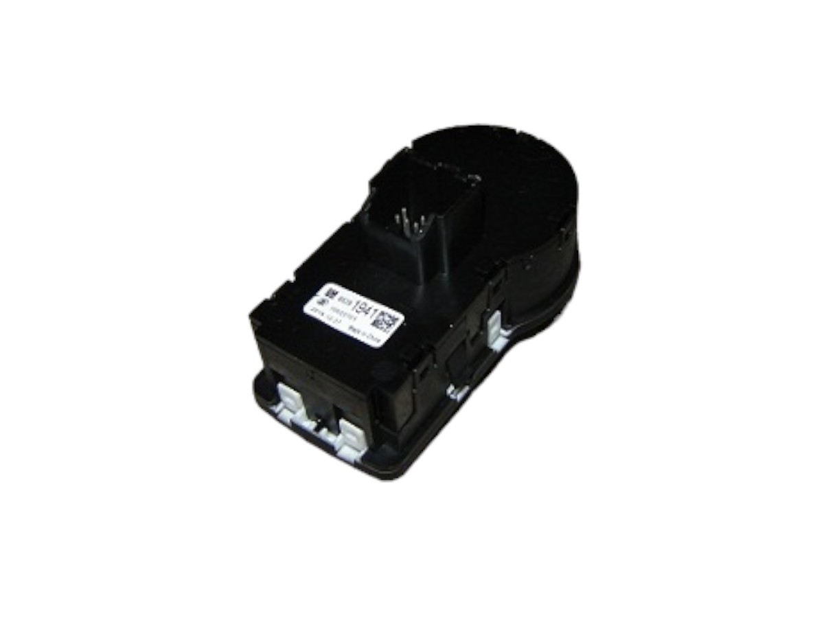 LLAVE LUCES CHEVROLET SPIN/TRACKER 2013/