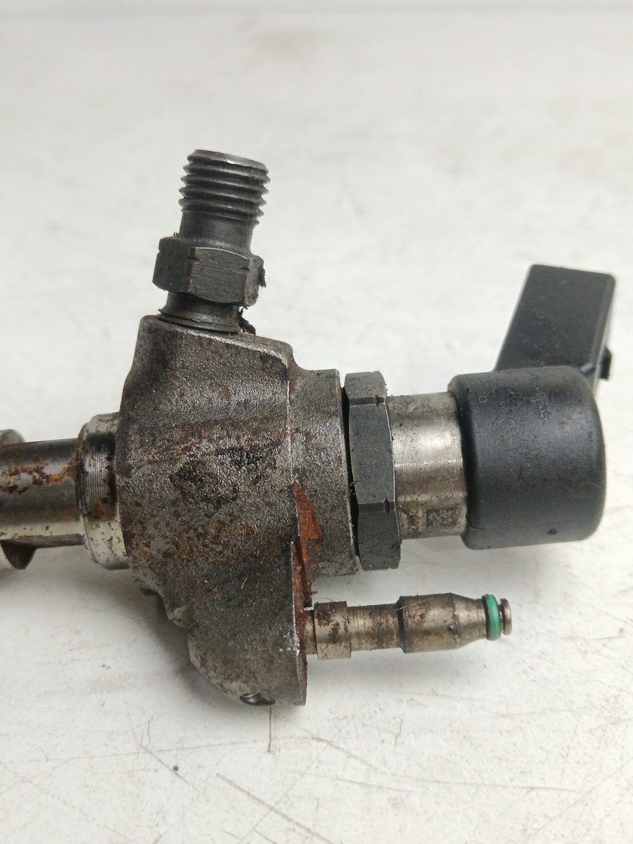 Inyector Ford Focus Berlina (CAP) 2004-2007 1.6 TDCi CAT 1.6L 80kW 9674973080