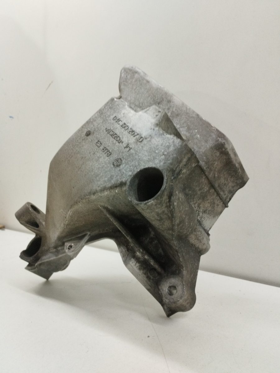 Soporte Motor Derecho Volkswagen Up! (121) 2011-2016 * 04C199207D