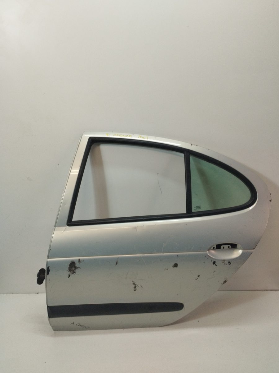 Puerta Trasera Izquierda Renault Megane I Classic (LA0) 1996-2001 Europa