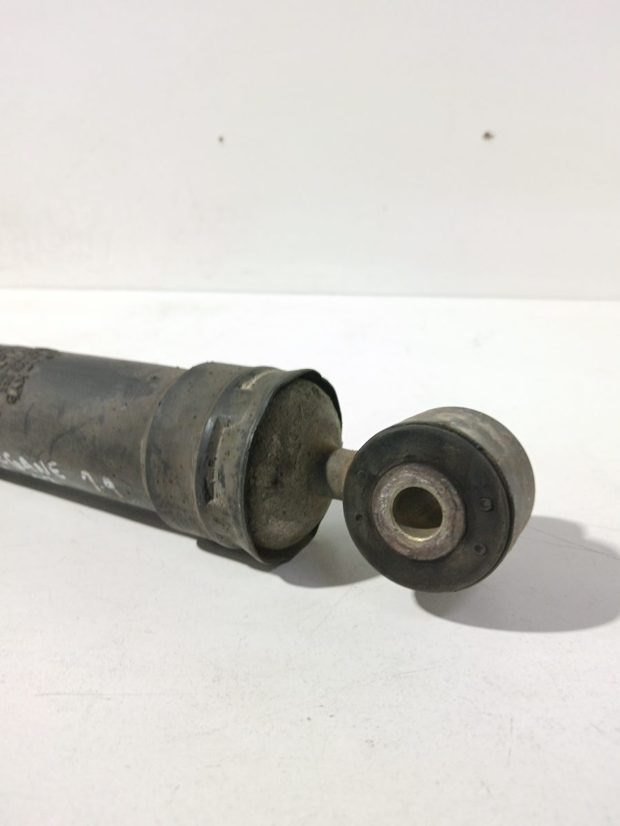 Amortiguador Trasero Der/Izq Renault Megane I Classic (LA0) 1996-2001 7700415822