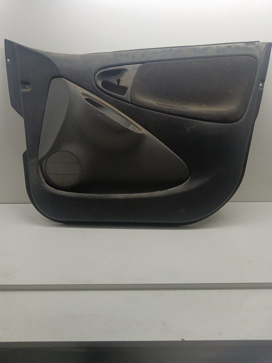 Tapizado Interior Puerta Delantero Derecho Toyota Yaris Verso (NCP2/NLP2) 6777752040