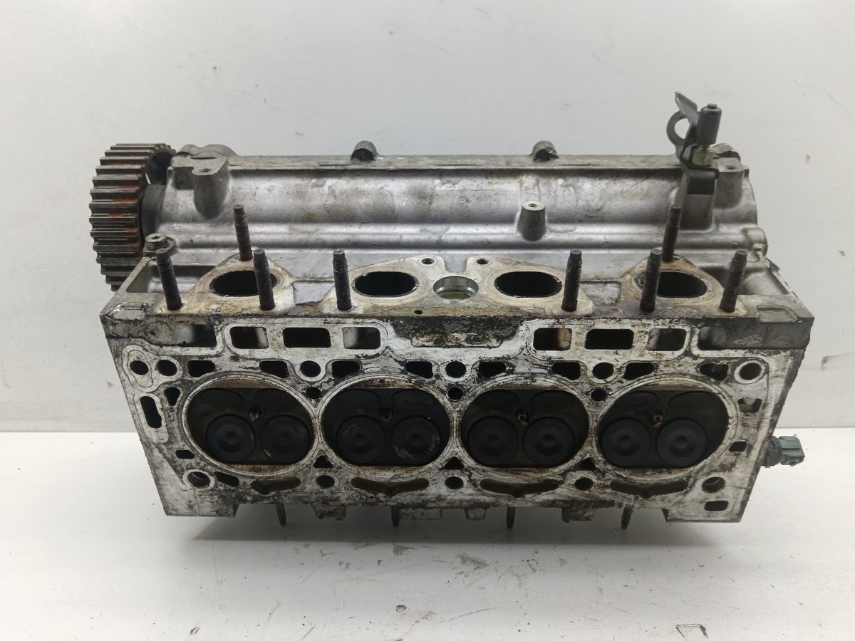 Tapa De Cilindros Citroën C4 Berlina 2004-2011 VTR Plus 1.6L 80kW 9636076010