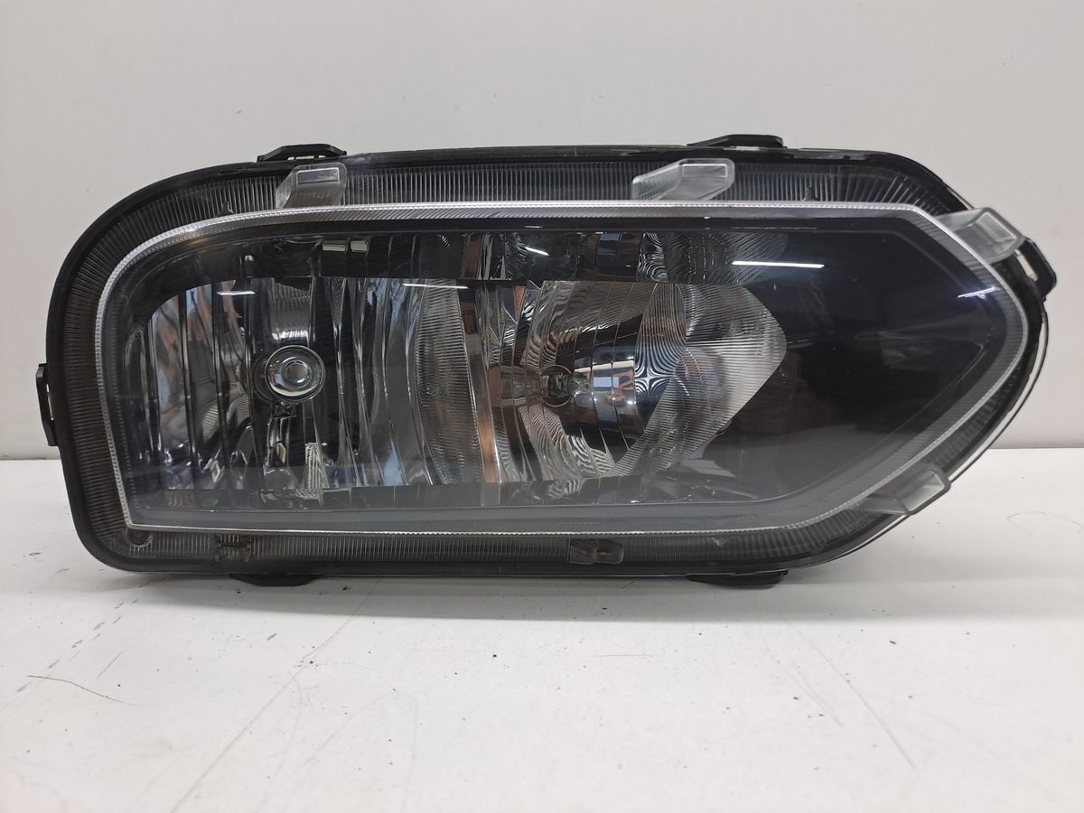 Faro Delantero Derecho Renault Kwid 2021-Actualidad *