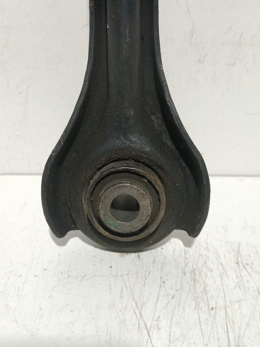 Parrilla de Suspension Superior Trasera Derecha Mercedes-Benz Clase C (W202) Berlina