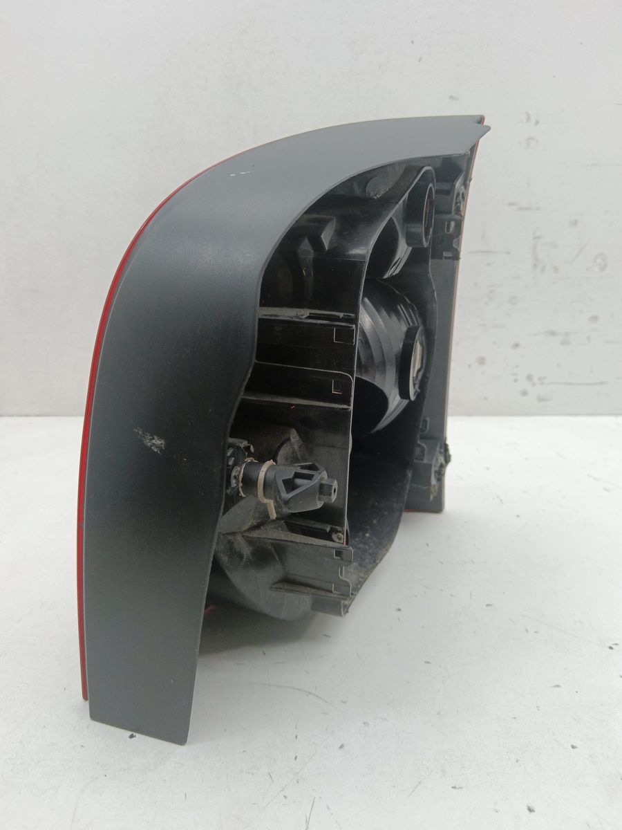 Farol Trasero Izquierdo Exterior Volkswagen Polo (9N1) 2001-2005 Conceptline