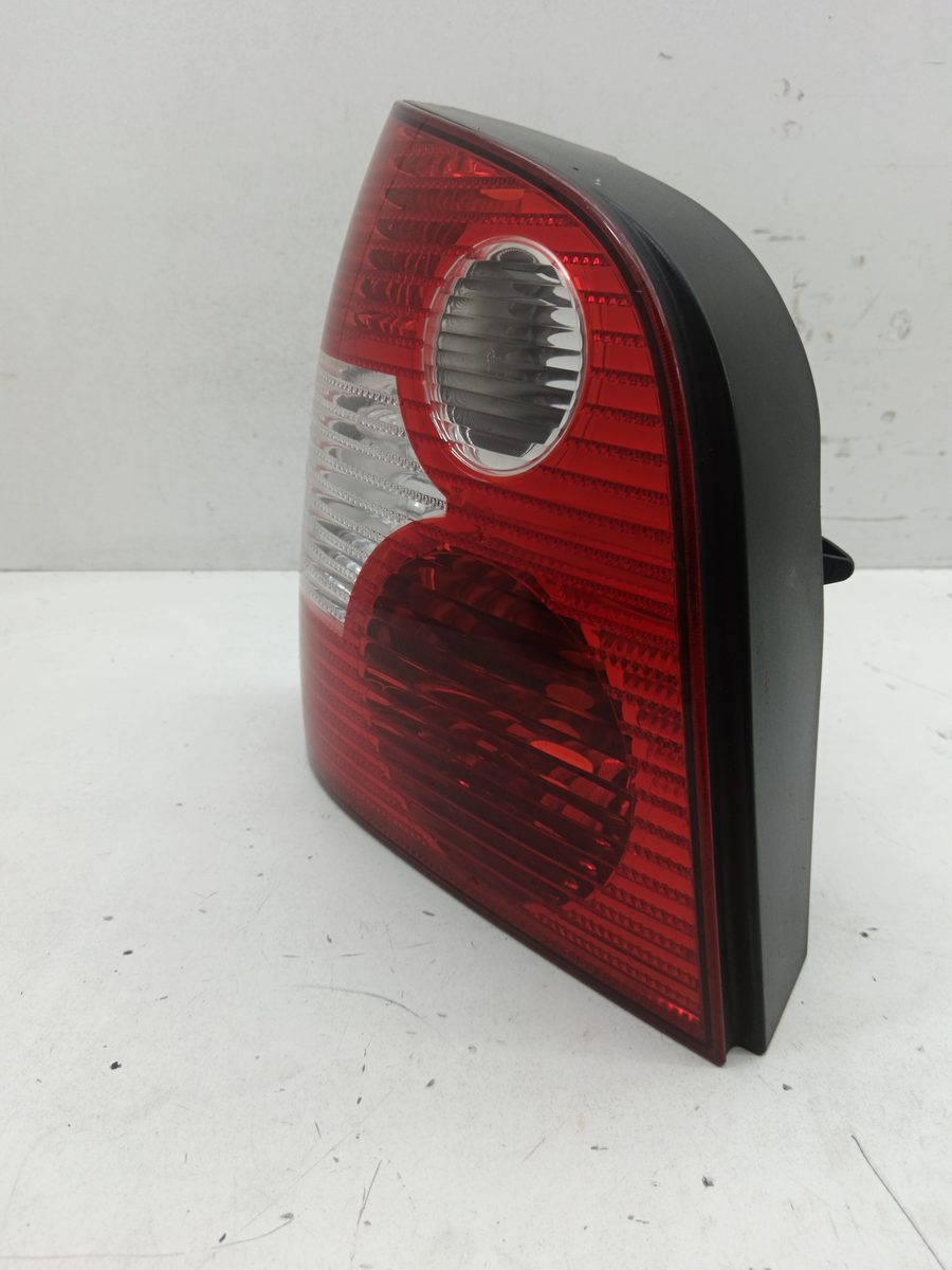 Farol Trasero Izquierdo Exterior Volkswagen Polo (9N1) 2001-2005 Conceptline