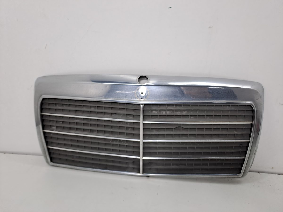 Careta Mercedes-Benz Clase E (W124) Berlina 1984-1997 Diesel
