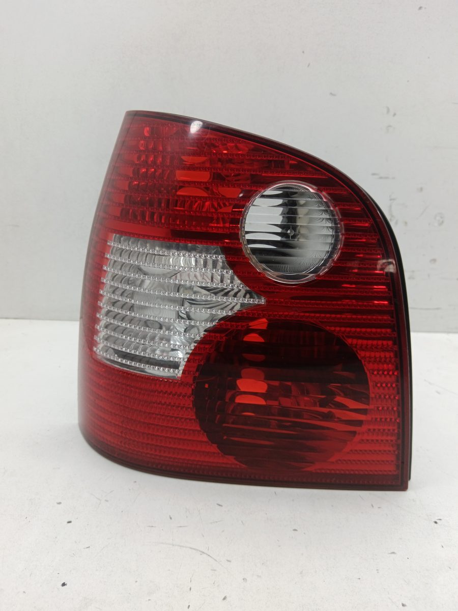 Farol Trasero Izquierdo Exterior Volkswagen Polo (9N1) 2001-2005 Conceptline