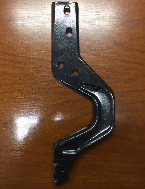 Soporte de paragolpes delantero derecho