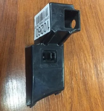 Soporte de paragolpes delantero izquierdo