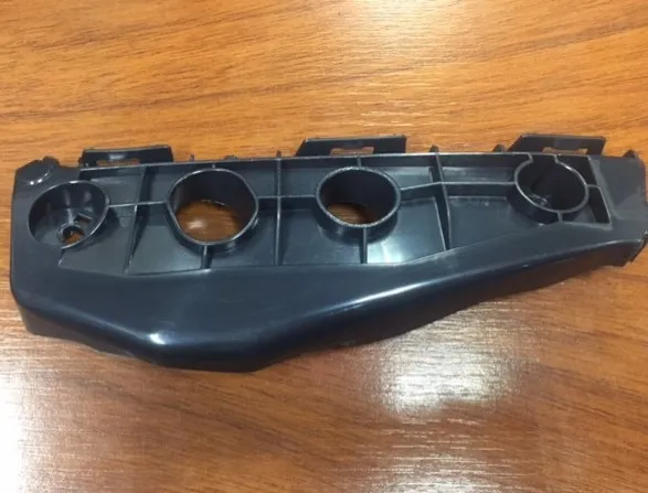 Soporte de paragolpes delantero izquierdo