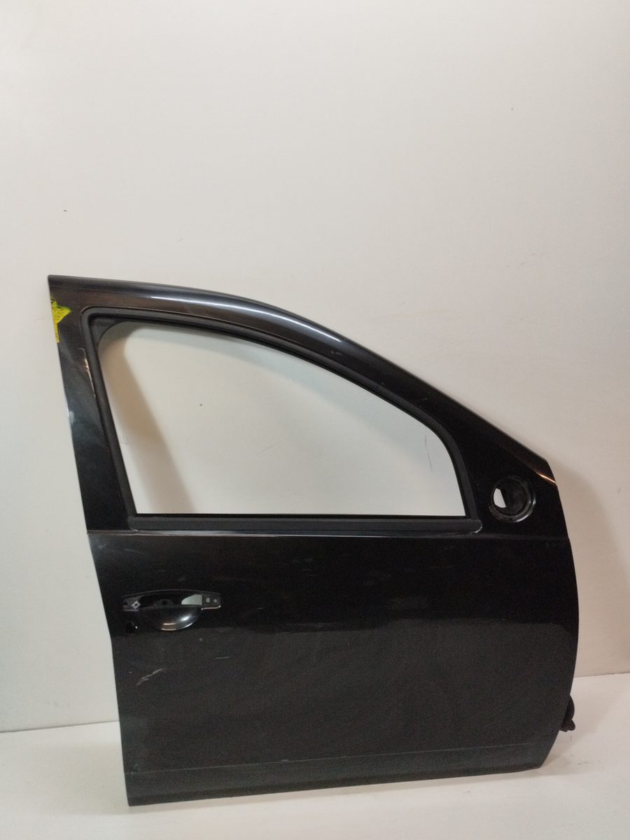 Puerta Delantera Derecha Renault Duster desde 2010 Laureate 4×2