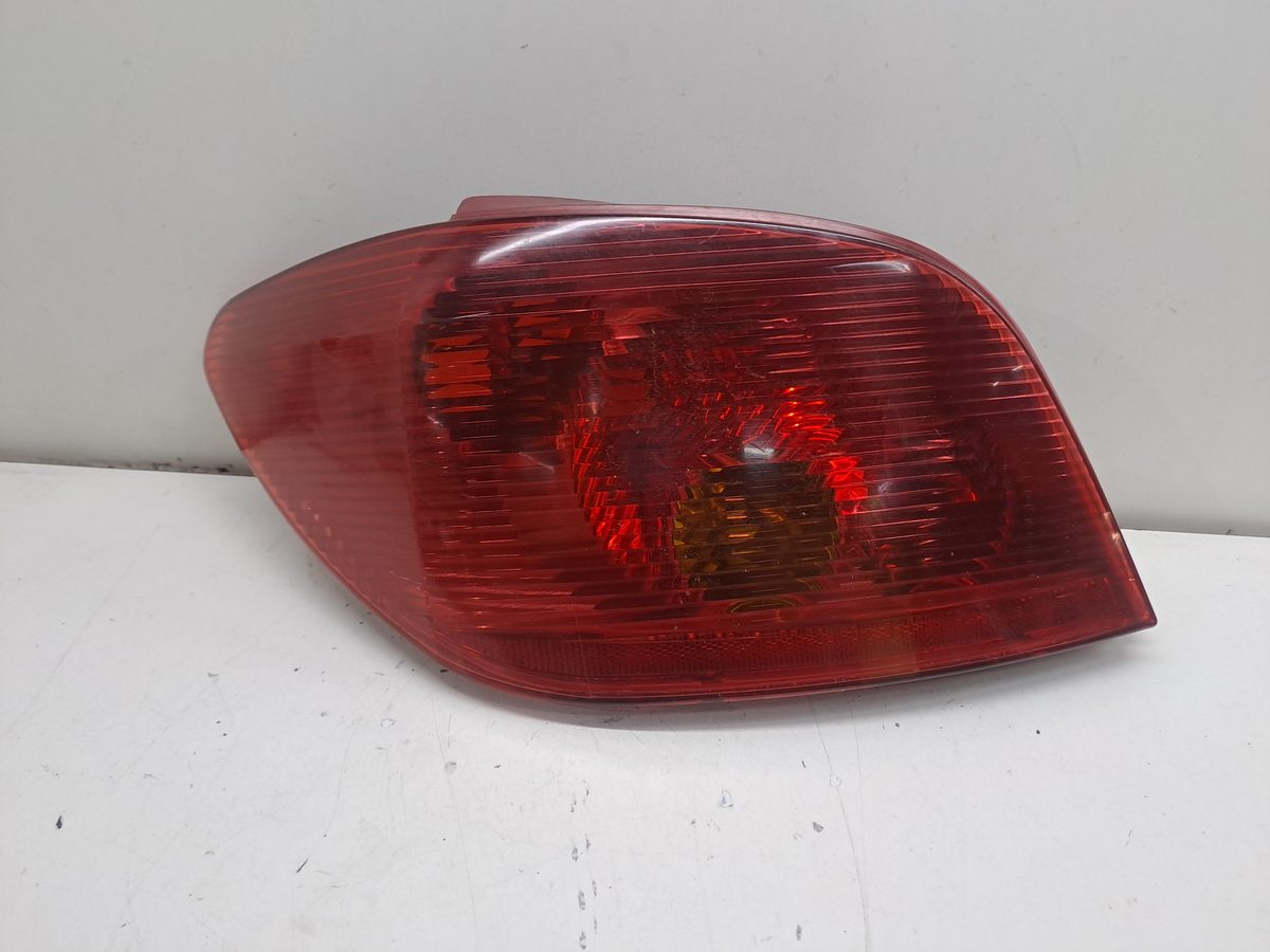 Farol Trasero Izquierdo Exterior Peugeot 307 (S1) 2001-2005 XR