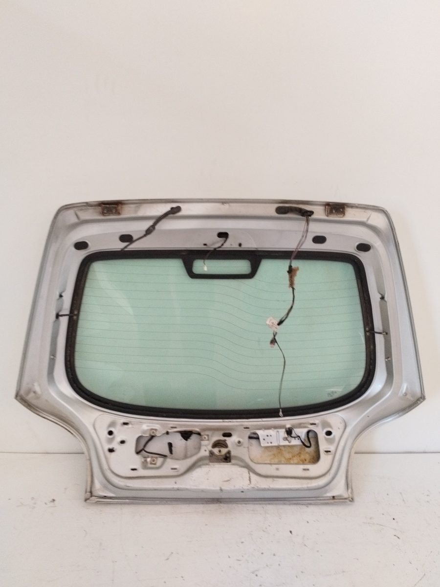 Porton Trasero Ford Fiesta Berlina (DX) 1999-2002 Ambiente